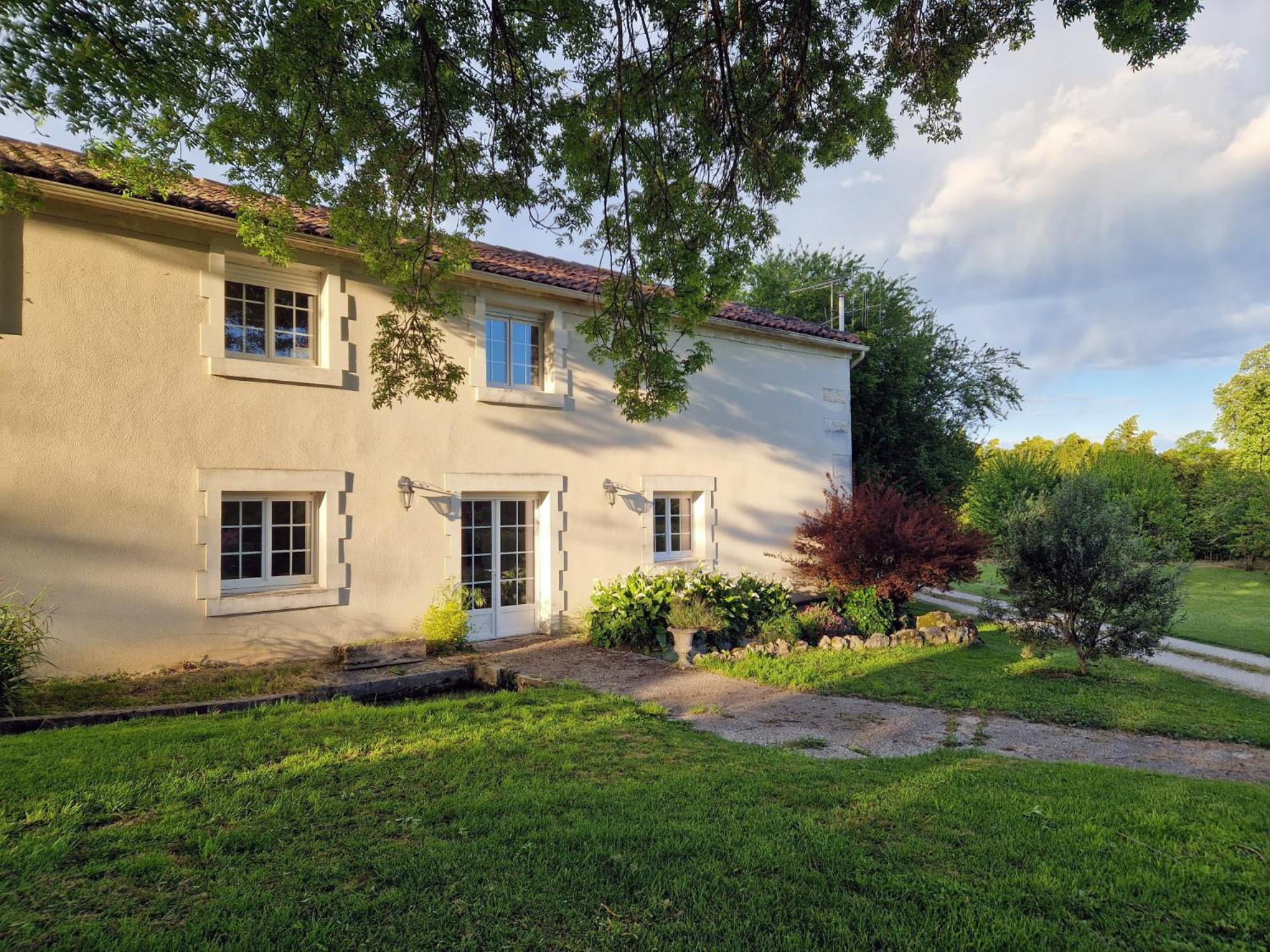 La Source, Location Saisonniere Proche Cognac Villa Ngoại thất bức ảnh